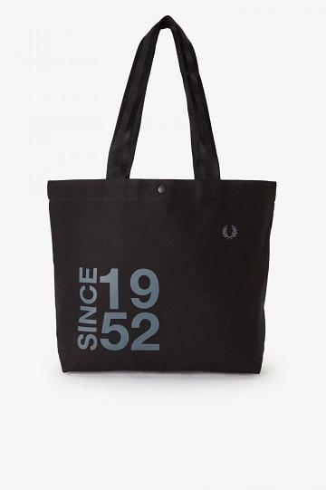 Black Fred Perry 1952 Graphic Tote Men's Bags | PH 1026RVDW